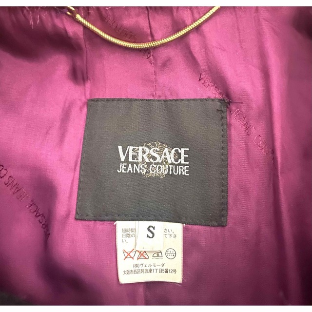 VERSACE(ヴェルサーチ)の美品  VERSACE  ヴェルサーチ ファーコート ジャケット レディースのジャケット/アウター(毛皮/ファーコート)の商品写真
