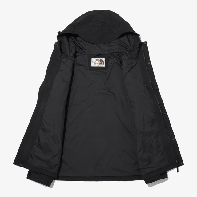 THE NORTH FACE(ザノースフェイス)の【新品未使用】ノースフェイス　マウンテンパーカー　ブラック　肩ロゴ　Mサイズ メンズのジャケット/アウター(マウンテンパーカー)の商品写真