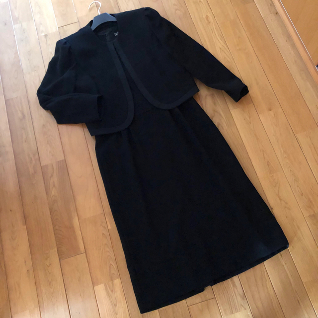 ブラックフォーマル　9号 レディースのフォーマル/ドレス(礼服/喪服)の商品写真