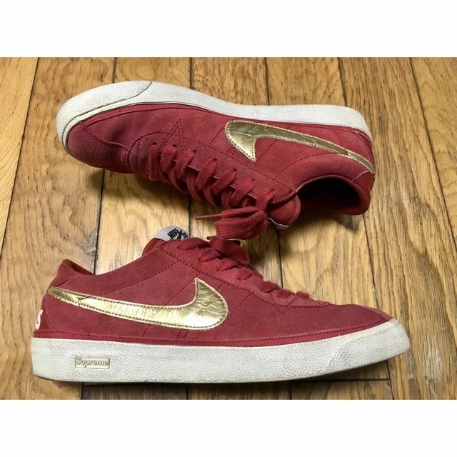 Supreme(シュプリーム)のSUPREME × NIKE SB ZOOM BRUIN ブルイン 赤 メンズの靴/シューズ(スニーカー)の商品写真