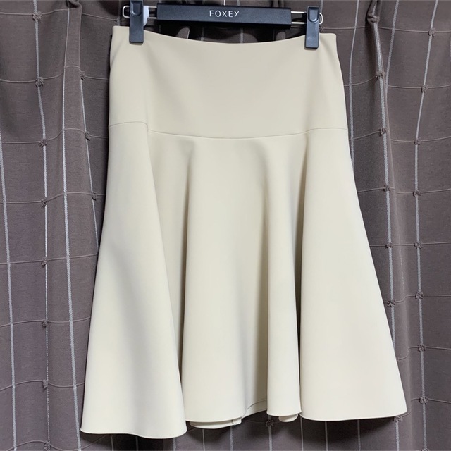 その他 【新品•未使用】FOXEY フォクシーニューヨーク スカート ベージュ