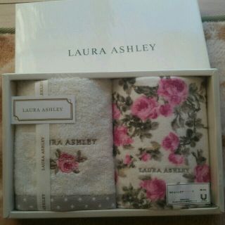 ローラアシュレイ(LAURA ASHLEY)のまみ様 専用(タオル/バス用品)