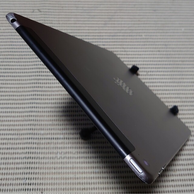 完動品液晶無傷iPad Air2(A1567)本体16GBグレイSB送料込 3