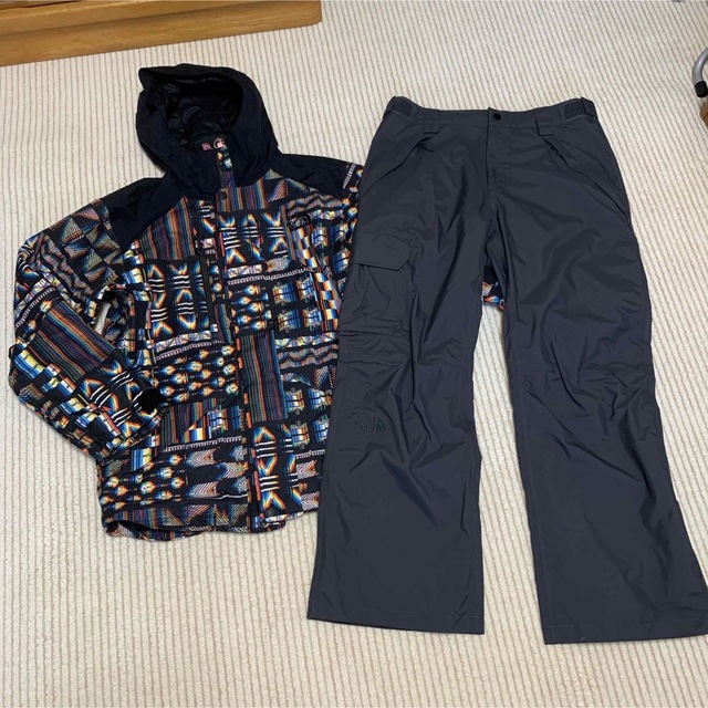 海外の正規 ノースフェイス スノーボードウェア 上下セット THE NORTH