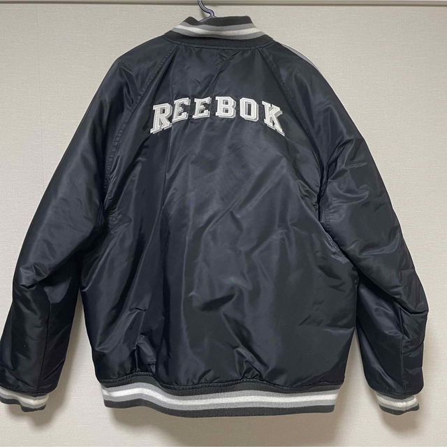 Reebok(リーボック)の【Reebok】リーボック ダウンジャケット Lサイズ リバーシブル メンズのジャケット/アウター(ダウンジャケット)の商品写真