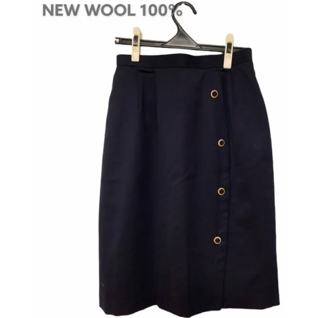 装飾ボタン付きウール100％　スカート☆　サイズL　 レディースのスカート(ひざ丈スカート)の商品写真