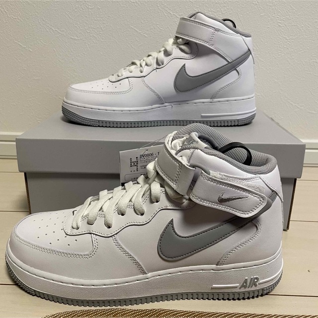 ☆新品未使用店頭完売品☆NIKE エアフォース　1 MID 07 ウルフグレー