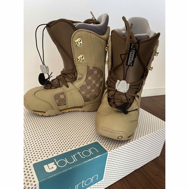 BURTON - BURTON EMERALD 23㎝ US6 ブーツ バッグ付の通販 by とみぃ's BURTON - BURTON EMERALD 23㎝ US6 ブーツ バッグ付の通販 by とみぃ's