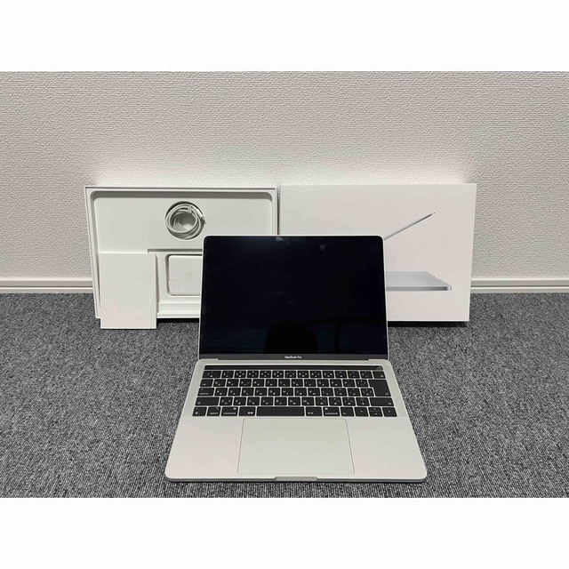 【値引き交渉可】Macbook pro 2019 8gb/128gb