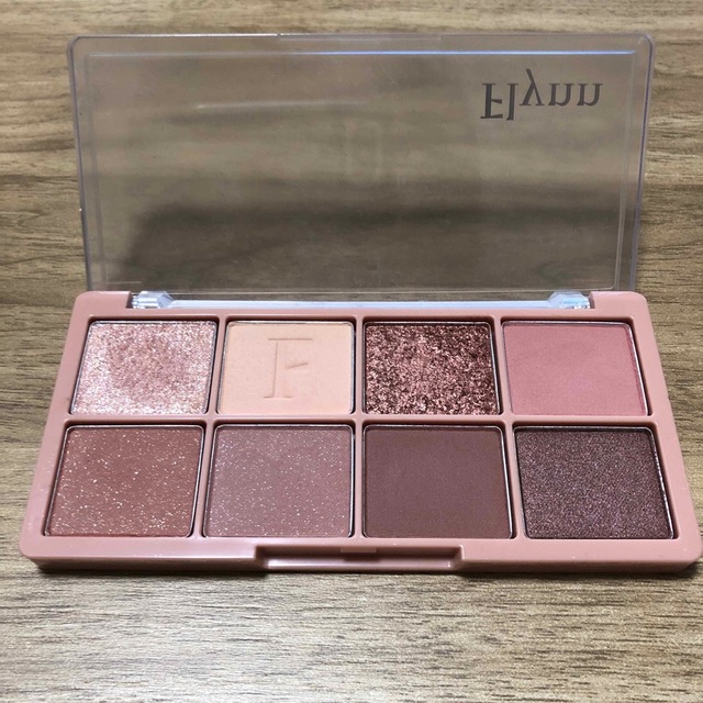 FLYNN(フリン)のFlynn Rustle Eyeshadow Pallet 02 DryRose コスメ/美容のベースメイク/化粧品(アイシャドウ)の商品写真