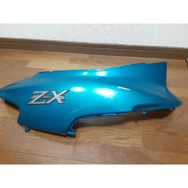 ホンダ(ホンダ)の☆ホンダ☆ディオ ZX☆ 左用 サイドカウル 中古品 自動車/バイクのバイク(パーツ)の商品写真