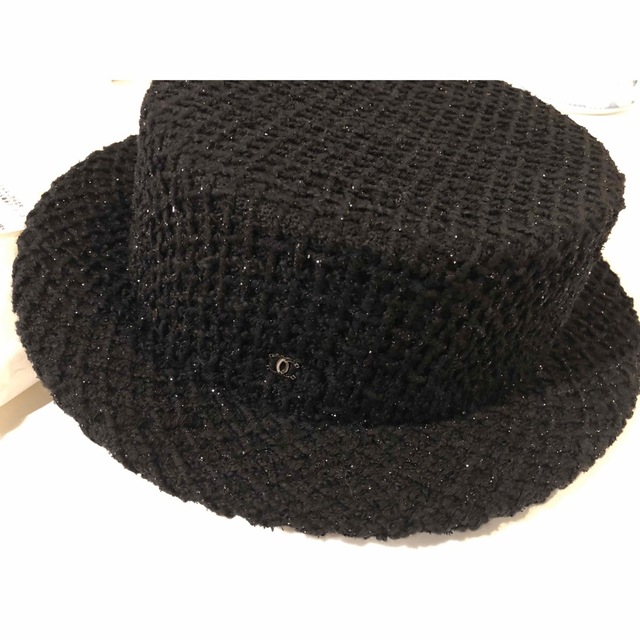 CHANEL(シャネル)のシャネル　帽子　新品未使用品 レディースの帽子(ハット)の商品写真