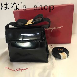 サルヴァトーレフェラガモ(Salvatore Ferragamo)の【ヴィンテージ】フェラガモ ♦︎2WAY♦︎ハンドバッグ♦︎エナメル(ハンドバッグ)