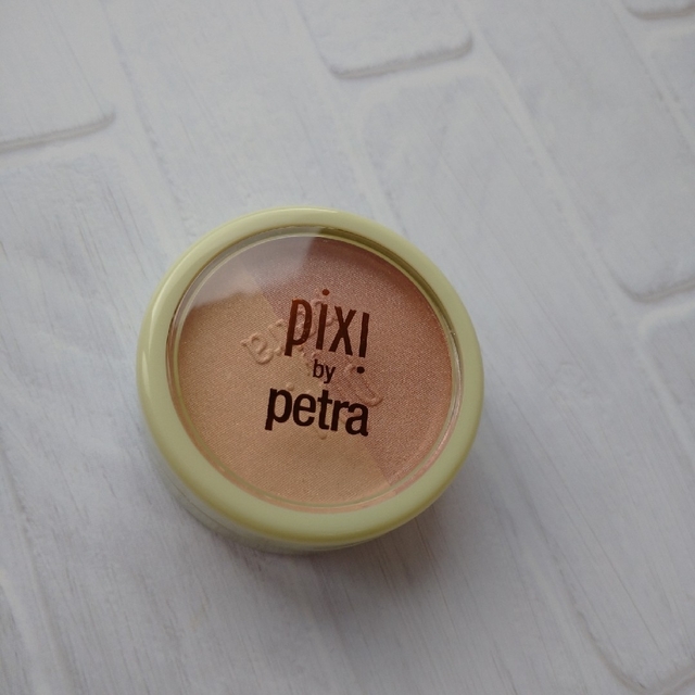 Sephora(セフォラ)のPixi ブラッシュデュオ コスメ/美容のベースメイク/化粧品(フェイスパウダー)の商品写真