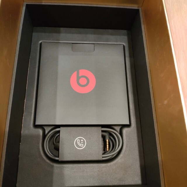 Beats by Dr Dre(ビーツバイドクタードレ)の【美品】BEATS STUDIO3 WIRELESS ミッドナイトブラック スマホ/家電/カメラのオーディオ機器(ヘッドフォン/イヤフォン)の商品写真