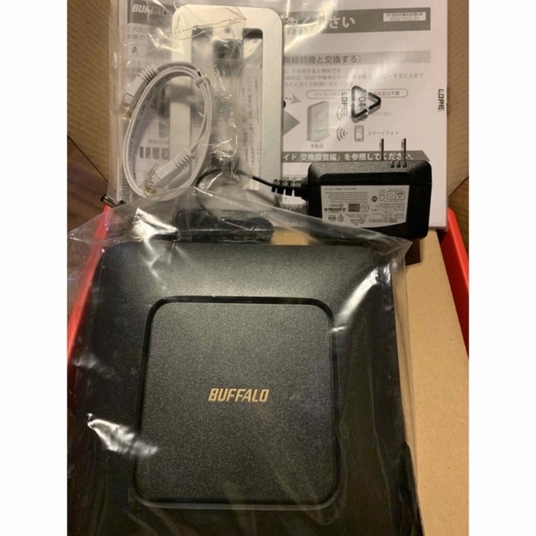 Buffalo(バッファロー)のBUFFALOエアステーション無線ルーターWSR-2533DHP-CB wifi スマホ/家電/カメラのPC/タブレット(PC周辺機器)の商品写真