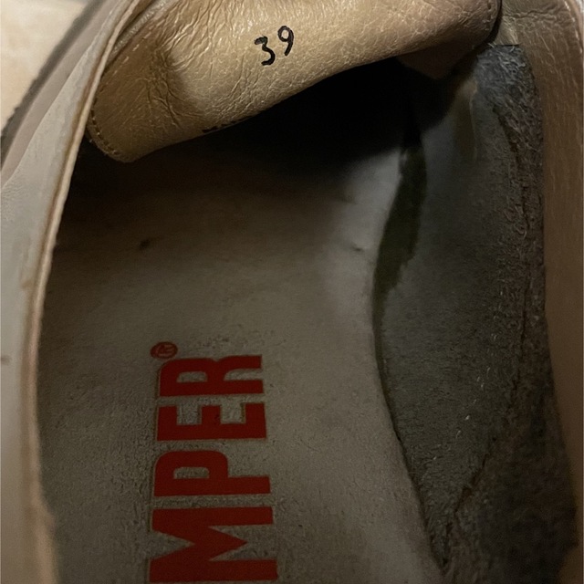 CAMPER(カンペール)のCAMPER 短靴　シルバーグレー メンズの靴/シューズ(ドレス/ビジネス)の商品写真