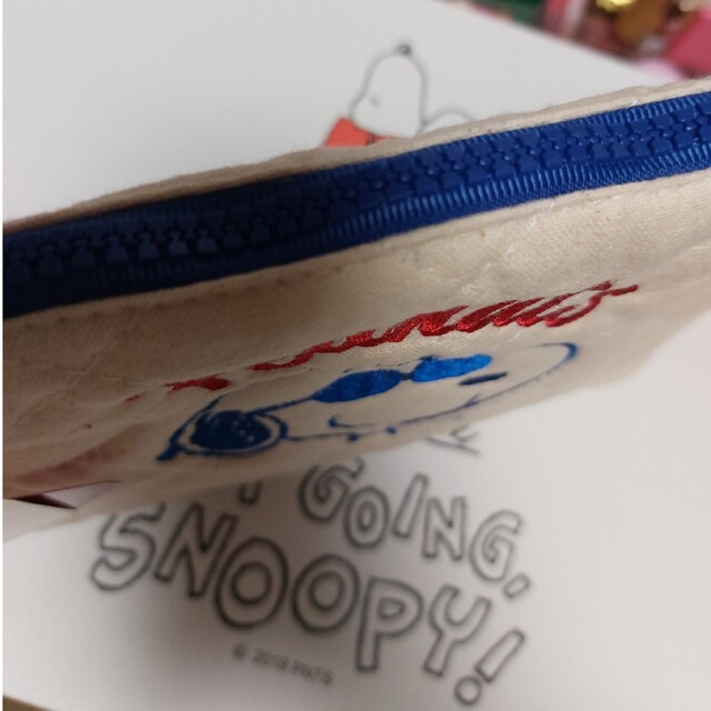 SNOOPY(スヌーピー)のスヌーピー　　キルティング素材　ポーチ ハンドメイドのファッション小物(ポーチ)の商品写真