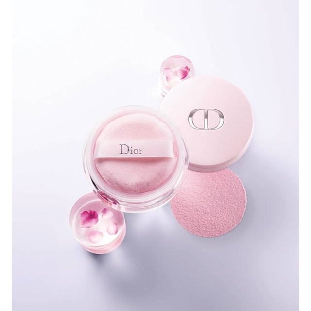 Dior(ディオール)の新品 箱入り　ミス ディオール ブルーミング ボディ パウダー コスメ/美容のボディケア(ボディパウダー)の商品写真
