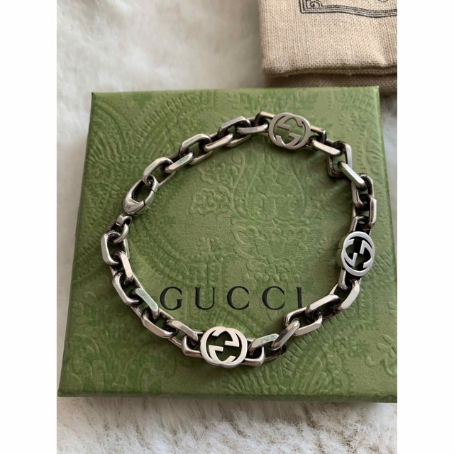 新品未使用品】Gucci インターロッキングGシルバーブレスレット 【2022