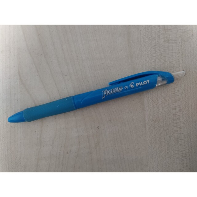 北海道日本ハムファイターズ(ホッカイドウニホンハムファイターズ)の限定品 ボールペン パイロット 日本ハムファイターズ スポーツ/アウトドアの野球(記念品/関連グッズ)の商品写真