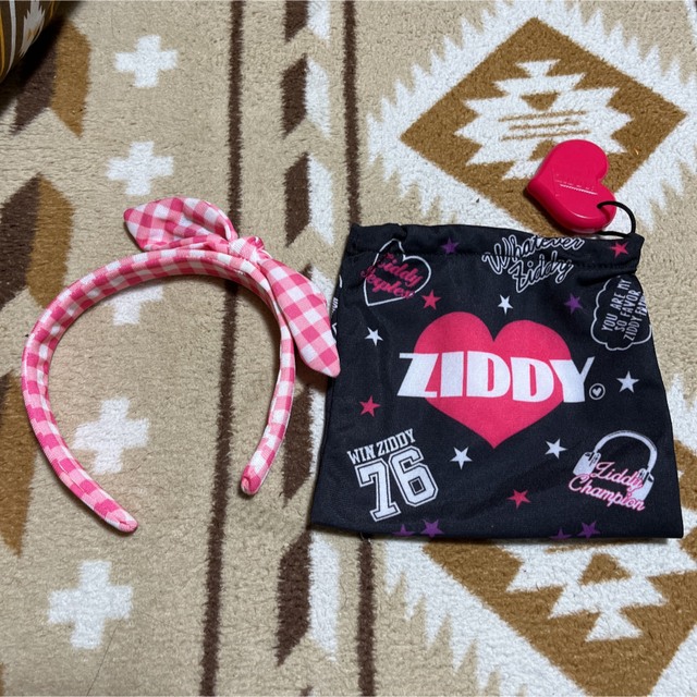 ZIDDY(ジディー)のZIDDYカチューシャ＆巾着 キッズ/ベビー/マタニティのこども用ファッション小物(その他)の商品写真