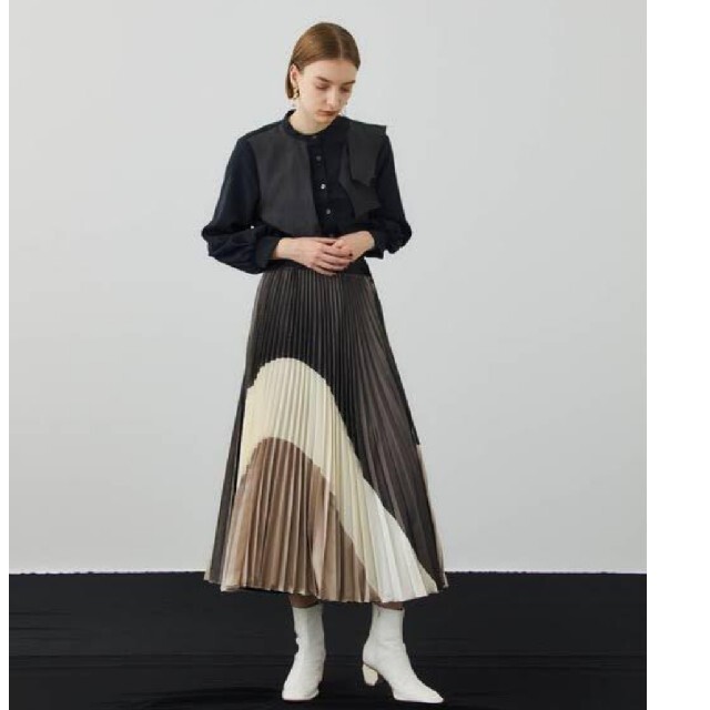 新品　UNITED TOKYO　カラードプリーツスカートロングスカート
