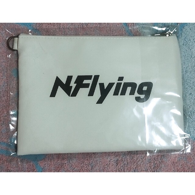 N.Flying LIPSS Photo ポーチ エンタメ/ホビーのタレントグッズ(ミュージシャン)の商品写真