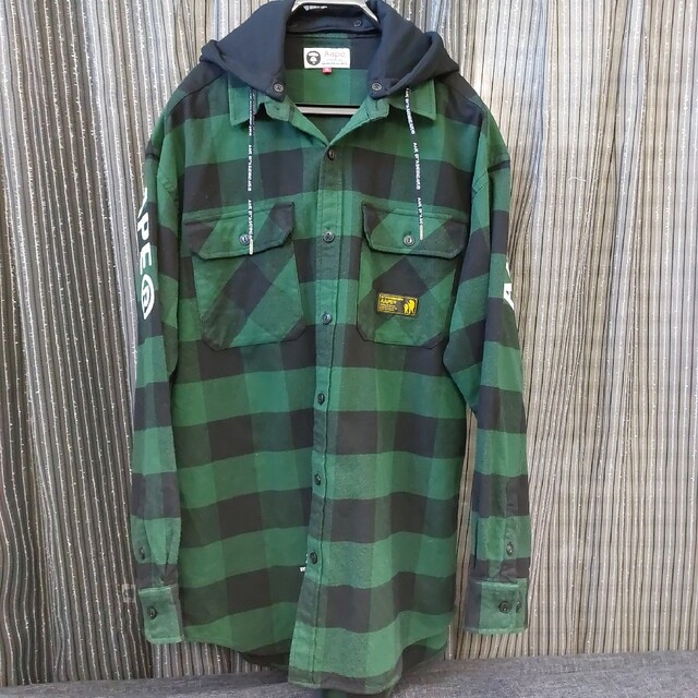 値下げ！A BATHING APE フード付きシャツ