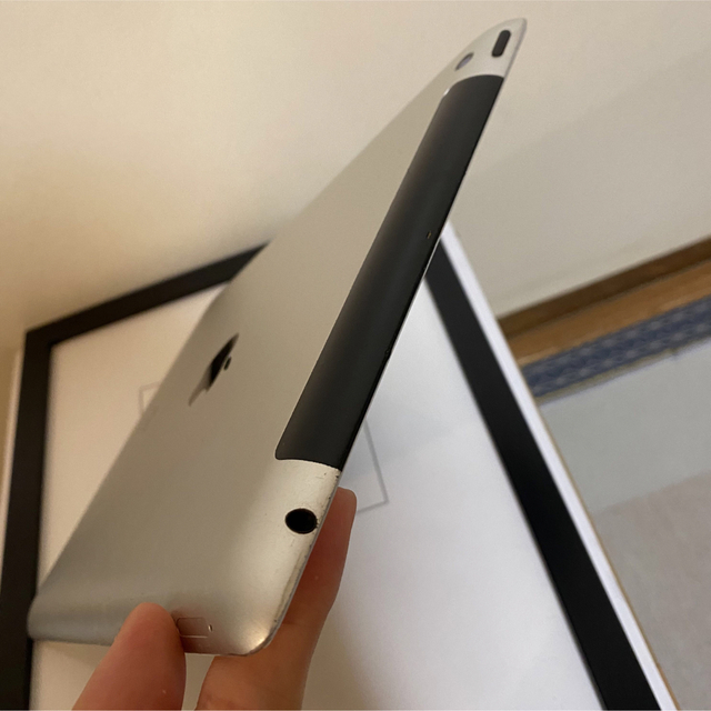 完動品Cランク　iPad3 32GB大容量モデル　WiFi  アイパッド　3世代 3