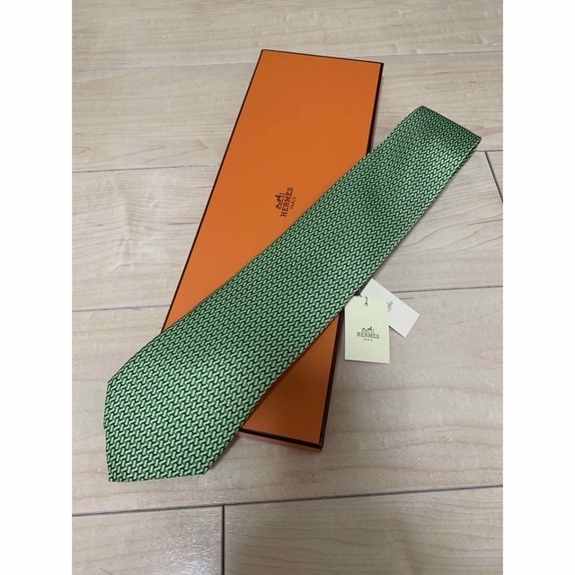 専用 HERMES エルメス 箱付き タグ付き ネクタイ グリーン H柄-