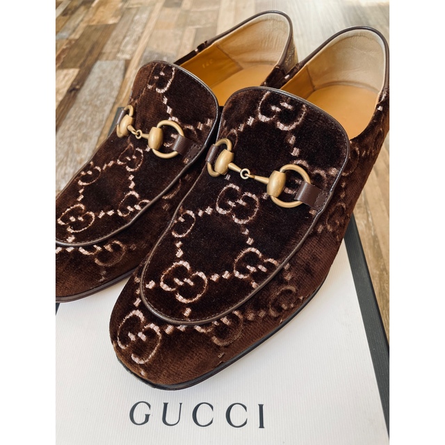 爆買い在庫】 Gucci - GUCCI ヨルダーン ホースビットローファー