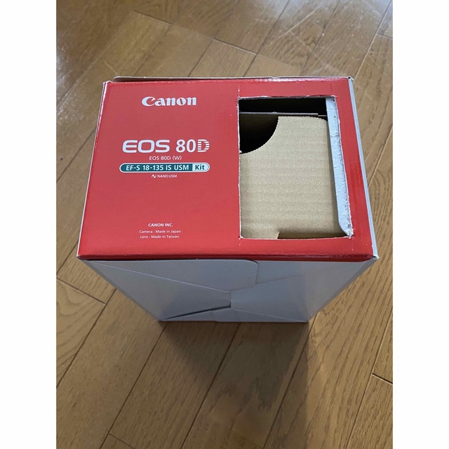 Canon(キヤノン)のEOS 80D (W)  うっちーさん専用 スマホ/家電/カメラのカメラ(デジタル一眼)の商品写真