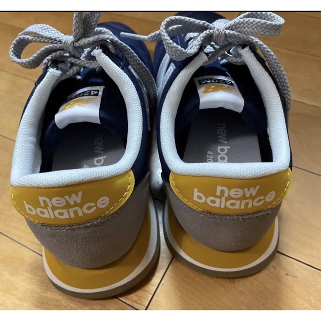 New Balance(ニューバランス)のニューバランススニーカーレディース23.5cm レディースの靴/シューズ(スニーカー)の商品写真