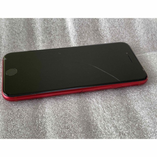 iPhone(アイフォーン)の傷あり※ iPhone SE 第2世代レッド 128GB スマホ/家電/カメラのスマートフォン/携帯電話(スマートフォン本体)の商品写真