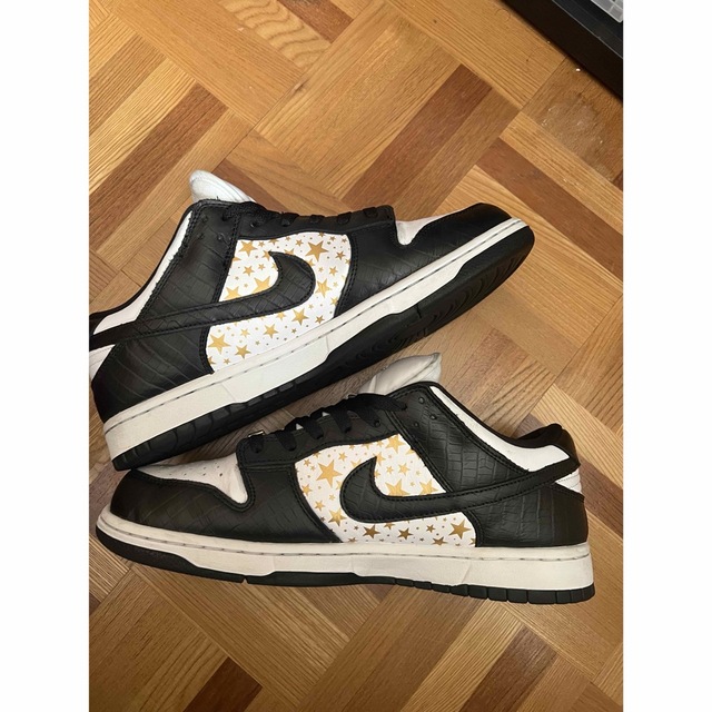 在庫あり】 × SUPREME - Supreme NIKE STARS GOLD OG LOW DUNK SB