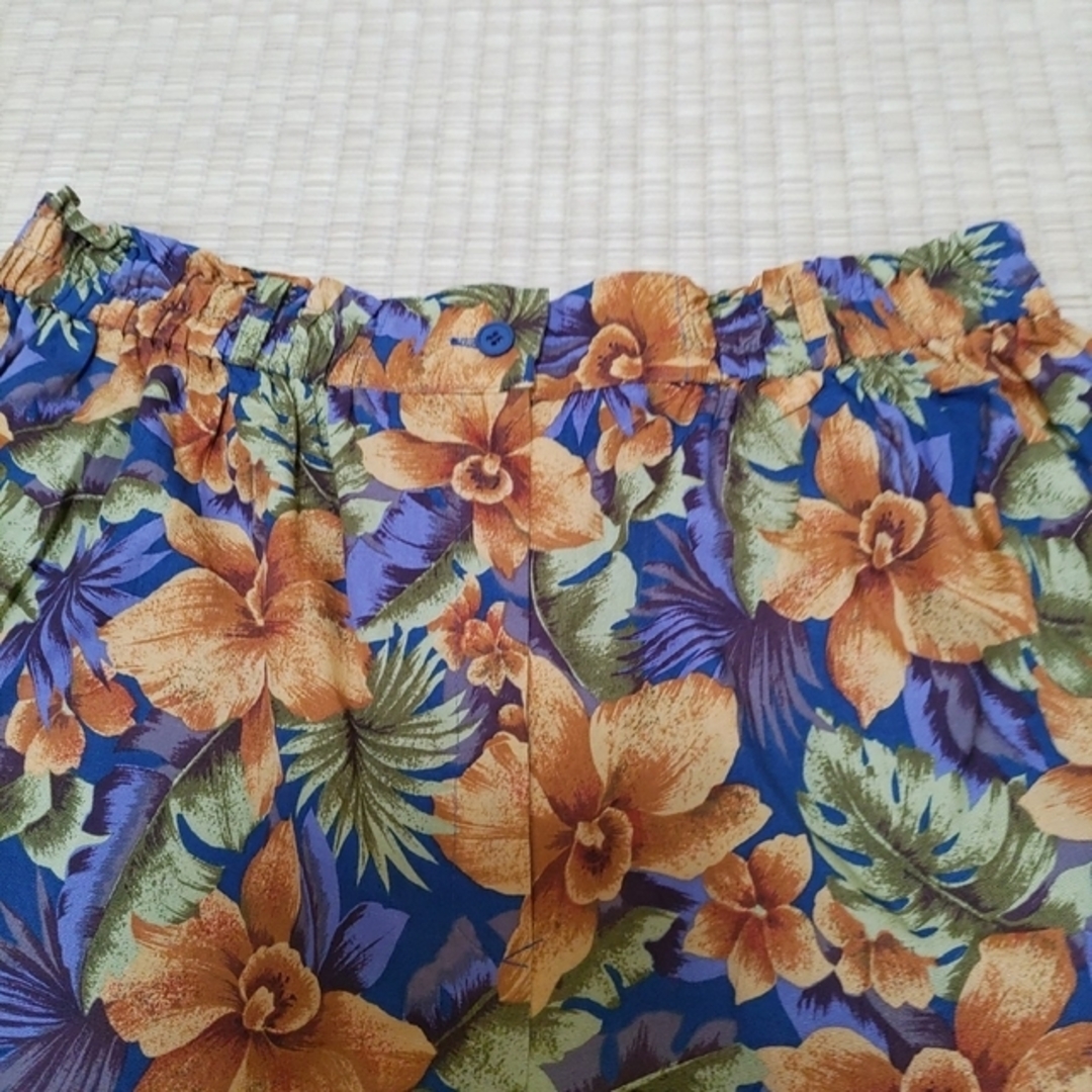花柄キュロットスカート　ベルト付 レディースのパンツ(キュロット)の商品写真