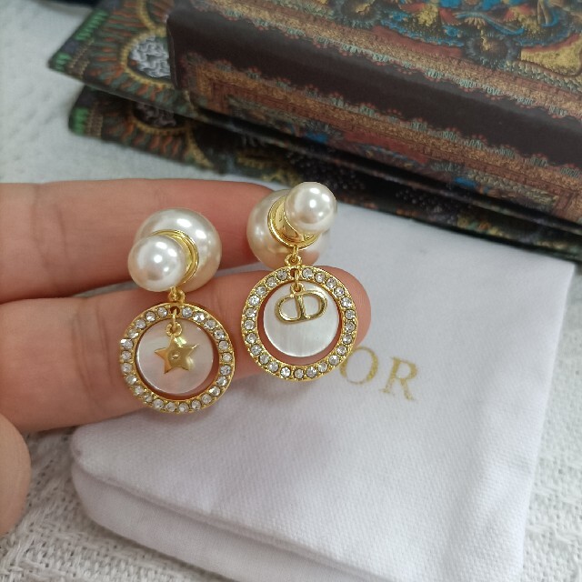 誠実 Dior Tribalsサークルロゴピアスパールクリスタルクリスチャン