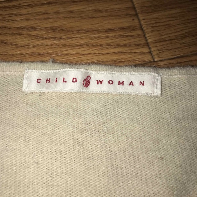 CHILD WOMAN(チャイルドウーマン)のCHILD WOMAN  花刺繍カーディガン　F レディースのトップス(カーディガン)の商品写真