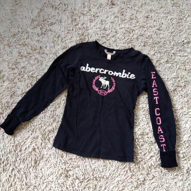Abercrombie&Fitch(アバクロンビーアンドフィッチ)のロンTシャツ レディースのトップス(Tシャツ(長袖/七分))の商品写真