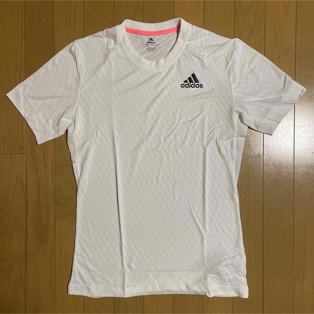 adidas(アディダス)の新品 adidasテニス フリーリフト 半袖Tシャツ ホワイト Mサイズ スポーツ/アウトドアのテニス(ウェア)の商品写真