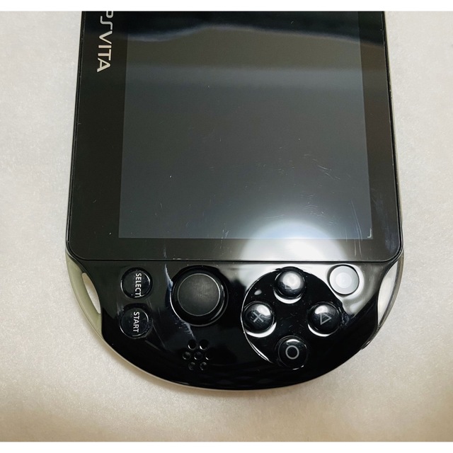 PlayStation Vita(プレイステーションヴィータ)のPSVita PCH-2000ZA16  カーキブラック本体 動作確認済み エンタメ/ホビーのゲームソフト/ゲーム機本体(家庭用ゲーム機本体)の商品写真