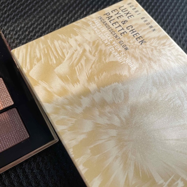 BOBBI BROWN(ボビイブラウン)のリュクスアイ＆チークパレット　インカンデスントグロウ コスメ/美容のキット/セット(コフレ/メイクアップセット)の商品写真