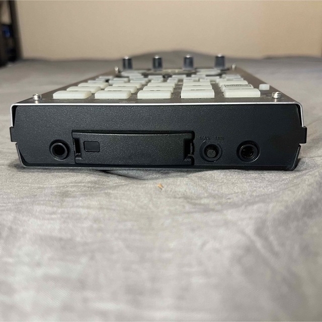 Roland SP-404SX コンパクトサンプラー Roland SP-404SX コンパクトサンプラー