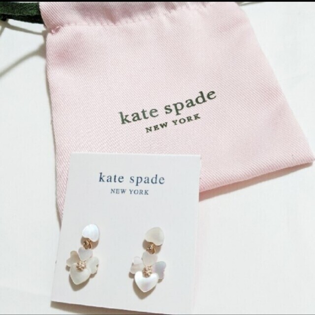 kate spade new york(ケイトスペードニューヨーク)の【新品】kate spade ケイトスペードPRECIOUS PANSYピアス レディースのアクセサリー(ピアス)の商品写真