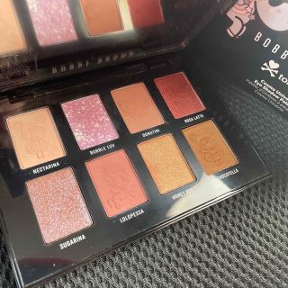 ボビイブラウン(BOBBI BROWN)のボビィブラウン　コスモユニバースアイシャドウパレット(アイシャドウ)