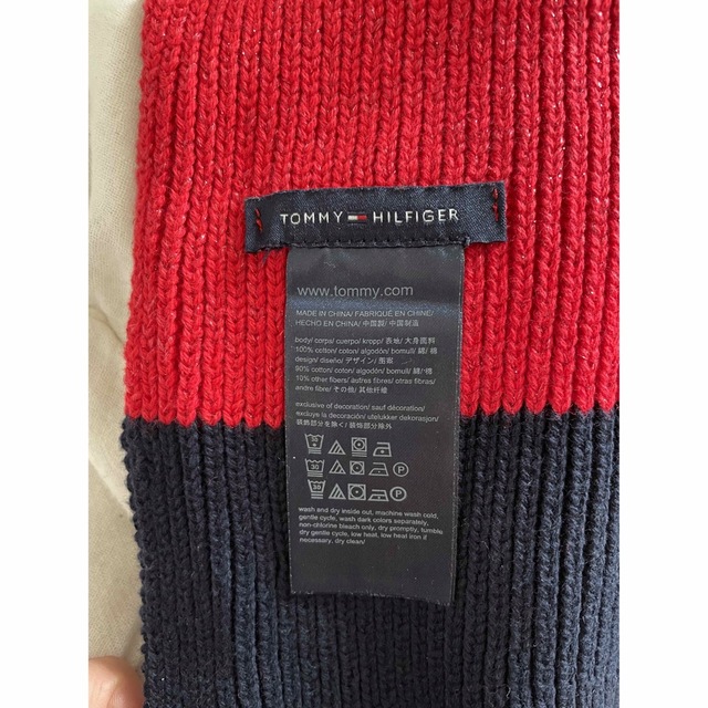 TOMMY HILFIGER(トミーヒルフィガー)のマフラー レディースのファッション小物(マフラー/ショール)の商品写真