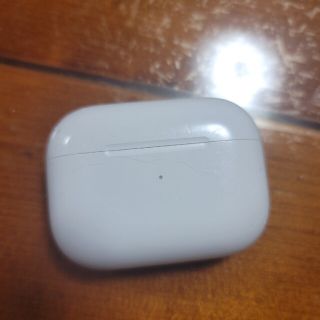 アップル(Apple)のAirPods Pro 充電器（充電ケース）のみ(ヘッドフォン/イヤフォン)