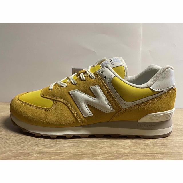 New Balance(ニューバランス)の未使用 ニューバランス U574RC2 D イエロー(黄) 27.5cm メンズの靴/シューズ(スニーカー)の商品写真