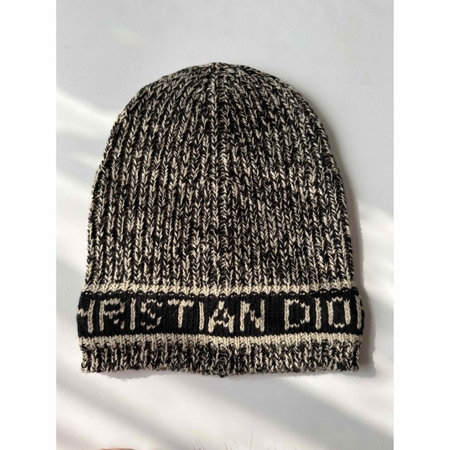 Christian Dior(クリスチャンディオール)のChristian dior ディオール　ニット帽　ビーニー　帽子　新品未使用　 レディースの帽子(ニット帽/ビーニー)の商品写真